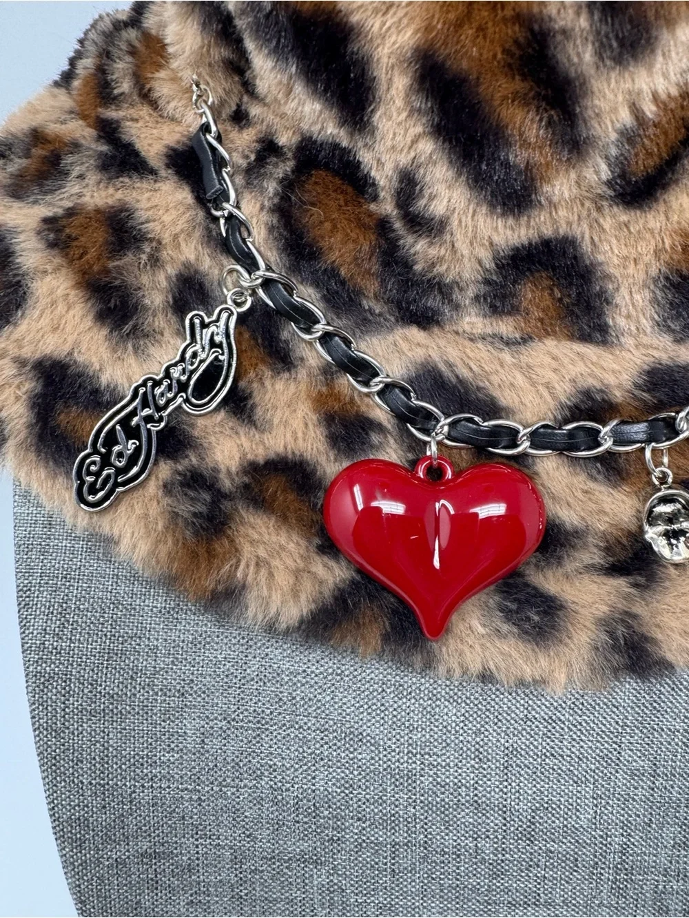 NWOT Ed Hardy Bucket‎ Hat Faux Fur Leopard Print Charm Bracelet